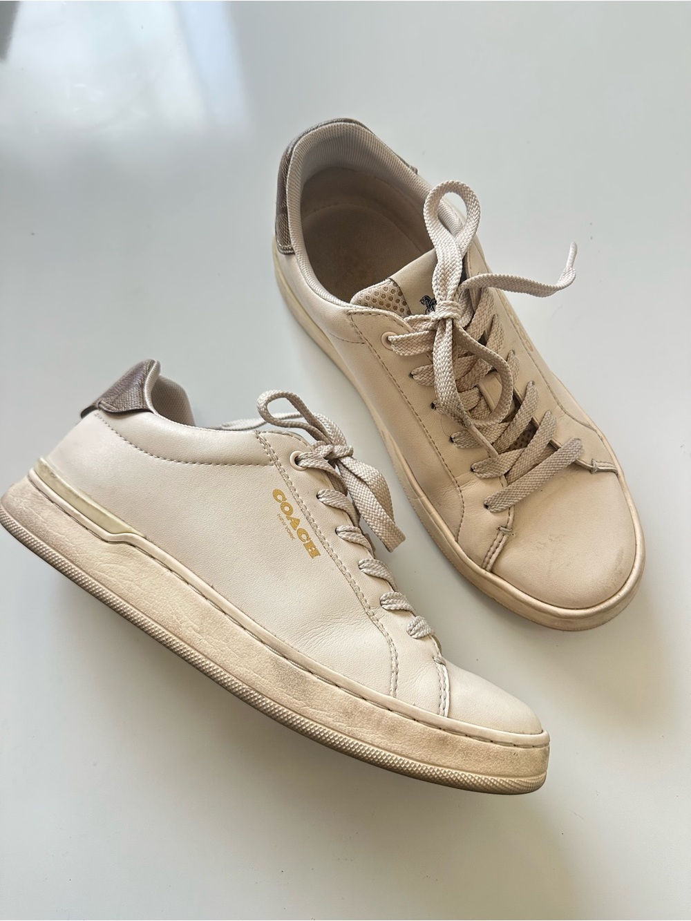 Coach Women's cream Leather Low-Top Sneakers